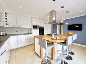 Photo 7- click for photo gallery